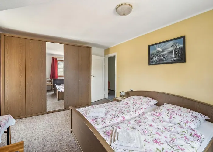 Ferienwohnung Neuhermsdorf * Neuhermsdorf